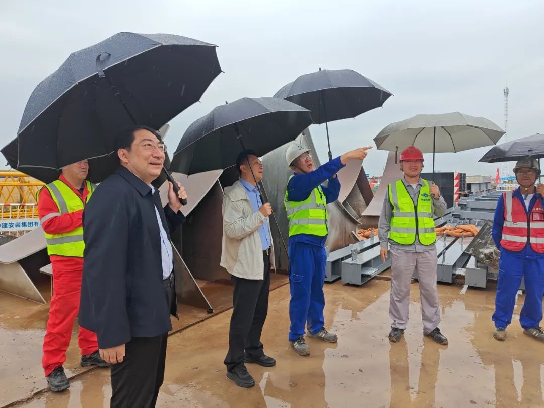 直播·无码影片
党委委员、副主任韩云翔，渤化集团党委副书记、总经理田云生<br>到渤化工程庆阳同欣顺酐项目考察慰问
