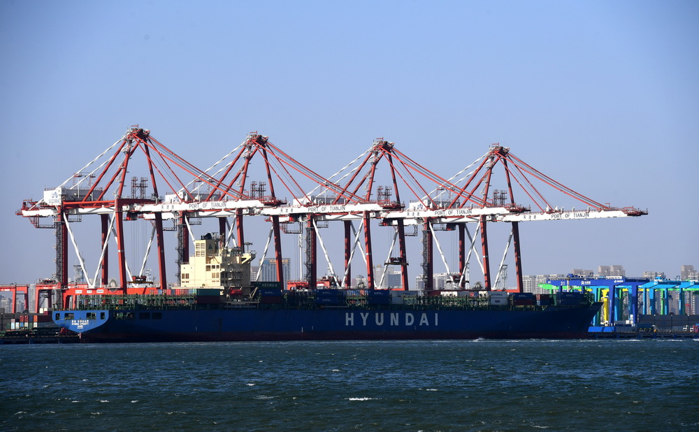 2020年天津港集装箱吞吐量创历史新高